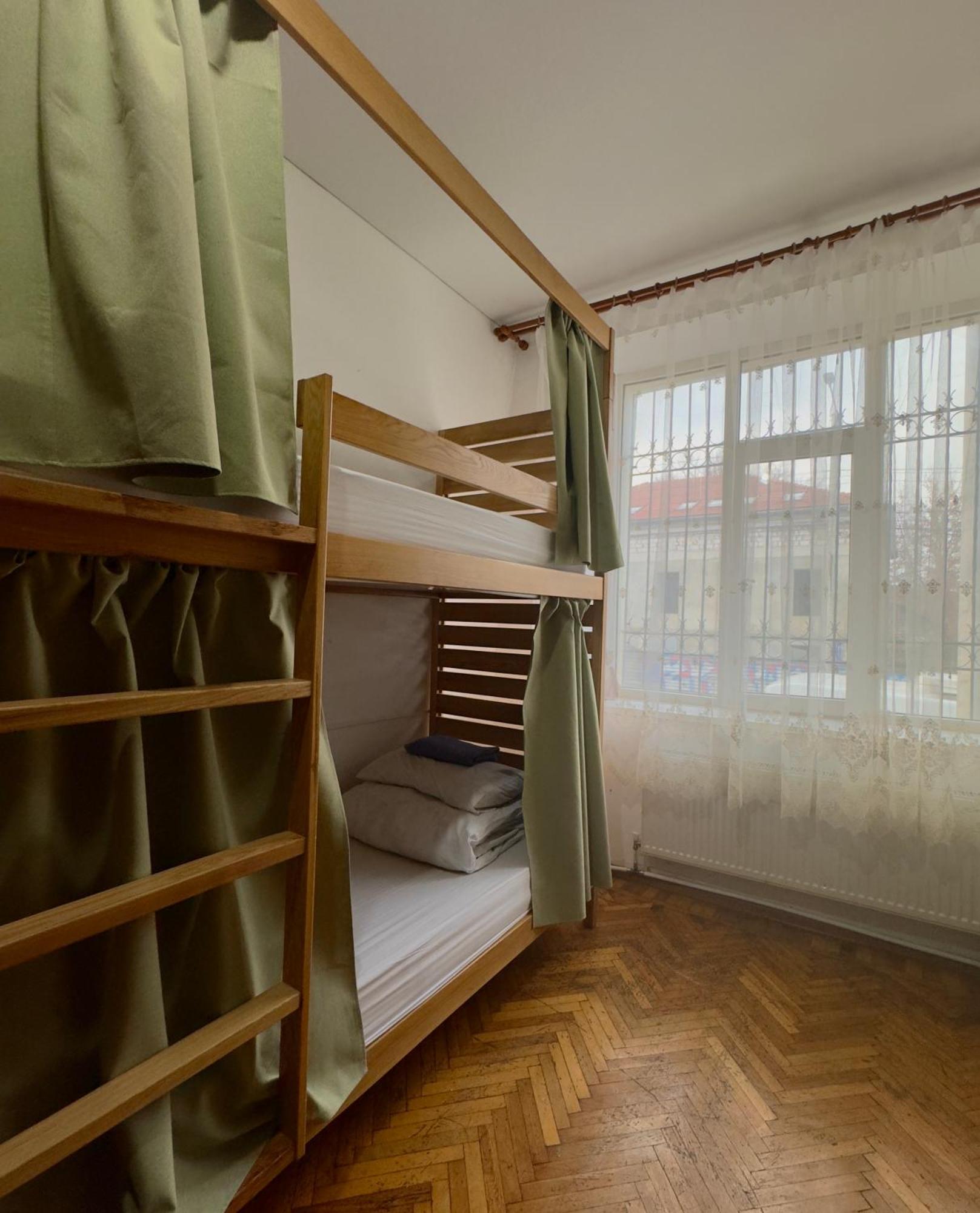 Buddha Hostel Bodoni Kisinyov Szoba fotó