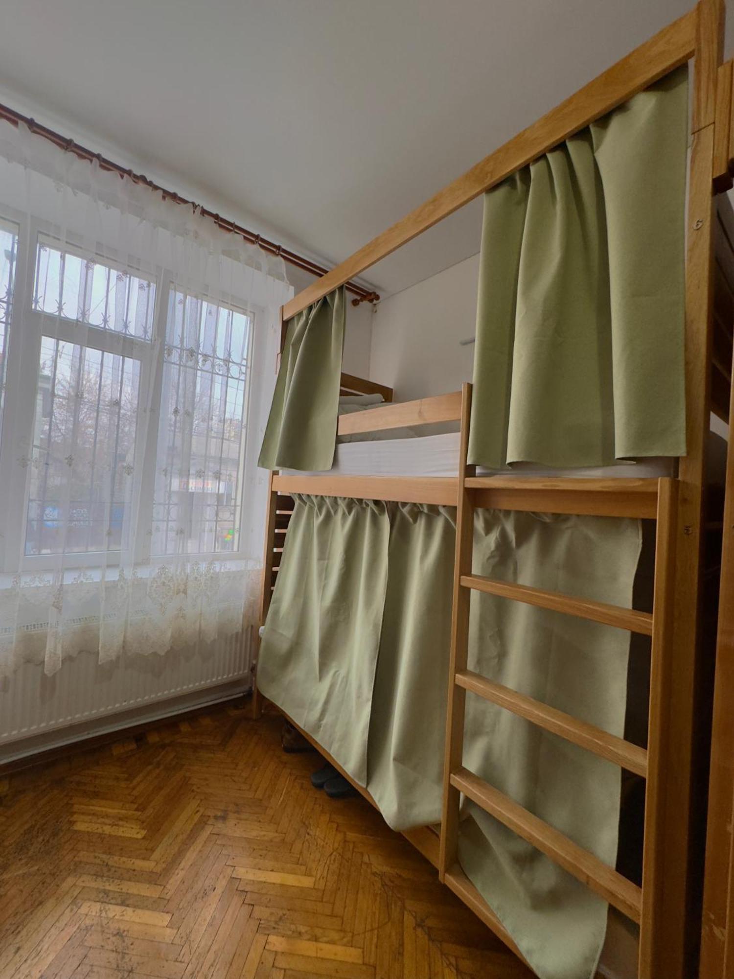 Buddha Hostel Bodoni Kisinyov Szoba fotó